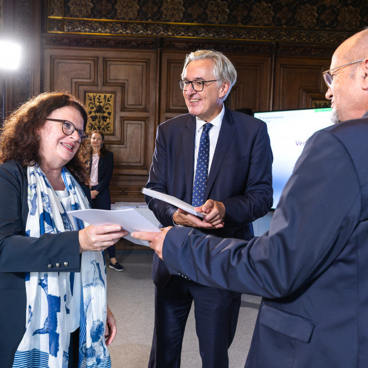 Kriseneinsatz in Graz Schulpsychologie - Verleihung von Dank & Anerkennung - Bild Nr. 16036