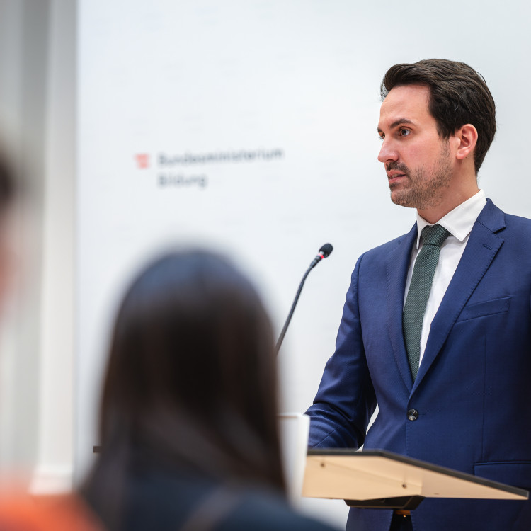 Bildungsministerium kündigt die Veröffentlichung standortbezogener Schuldaten an - Bild Nr. 17484