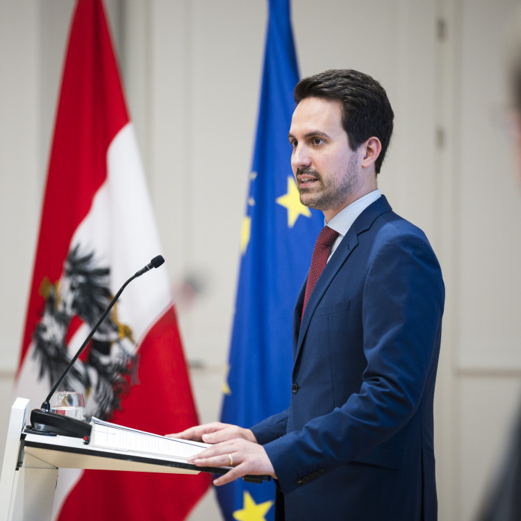 BM Wiederkehr: Pressestatement nach Hitzeschutzgipfel - Bild Nr. 17763
