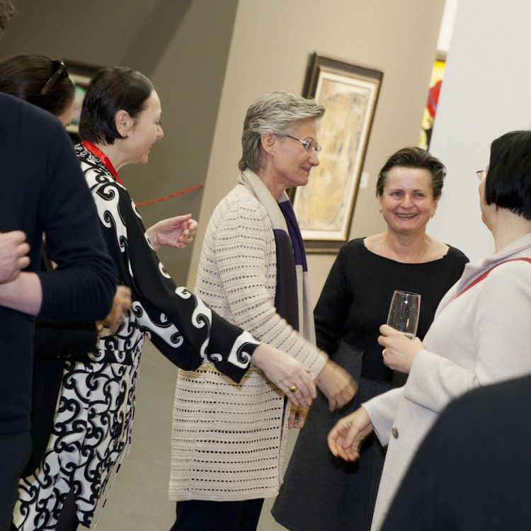 Ministerin Claudia Schmied besucht die Kunstmesse Art Cologne - Bild Nr. 2603