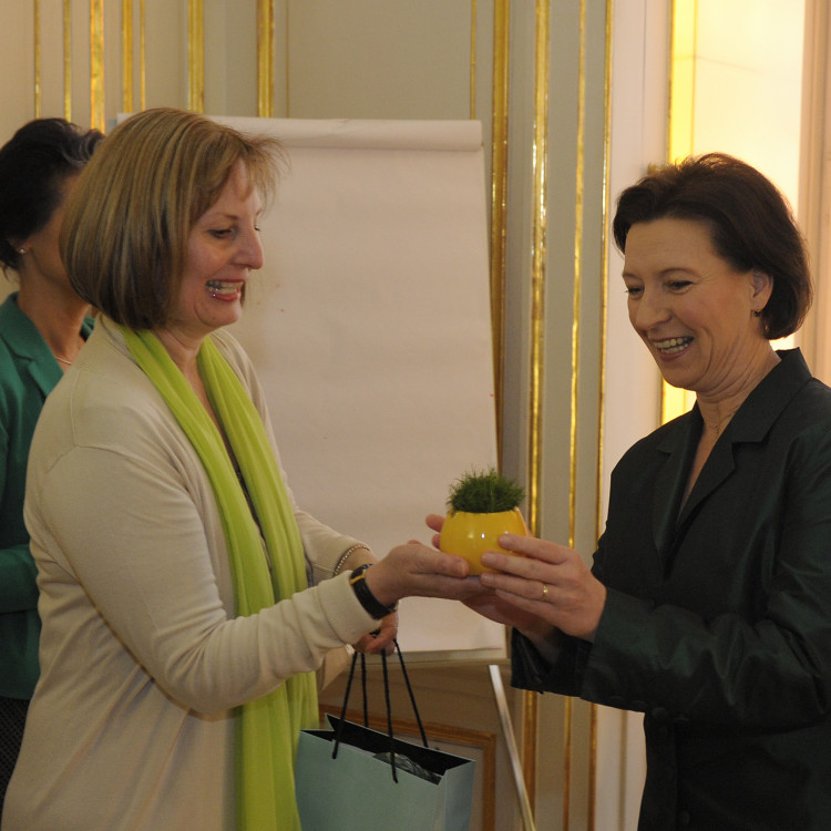 Open House im Frauenministerium: Rund 300 Gäste zu Besuch bei Bundesministerin Gabriele Heinisch-Hosek - Bild Nr. 3455