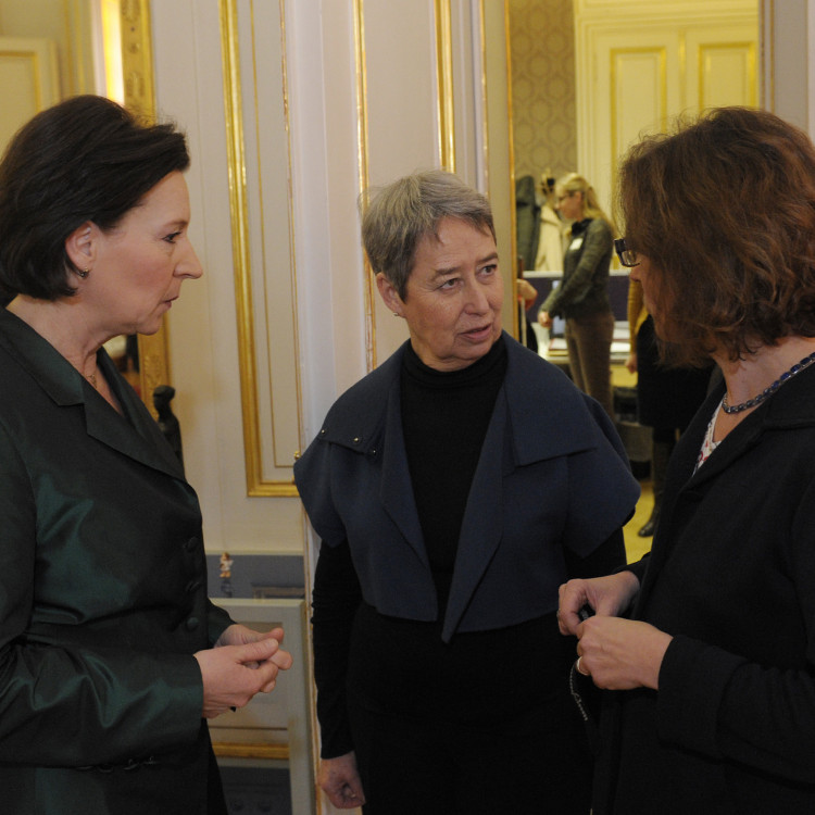 Open House im Frauenministerium: Rund 300 Gäste zu Besuch bei Bundesministerin Gabriele Heinisch-Hosek - Bild Nr. 3462