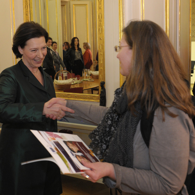 Open House im Frauenministerium: Rund 300 Gäste zu Besuch bei Bundesministerin Gabriele Heinisch-Hosek - Bild Nr. 3464