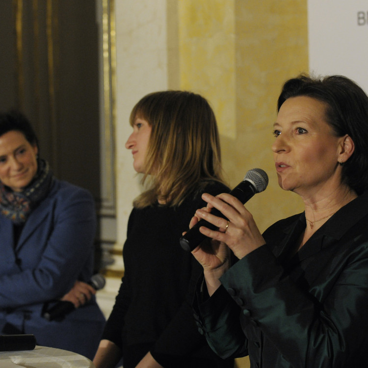 Open House im Frauenministerium: Rund 300 Gäste zu Besuch bei Bundesministerin Gabriele Heinisch-Hosek - Bild Nr. 3509