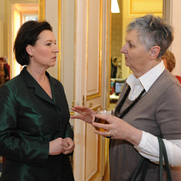 Open House im Frauenministerium: Rund 300 Gäste zu Besuch bei Bundesministerin Gabriele Heinisch-Hosek - Bild Nr. 3516