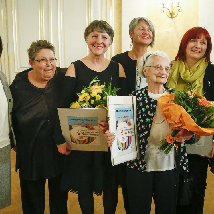 Verleihung Frauenpreis des Frauenrings 2014 - Bild Nr. 3557