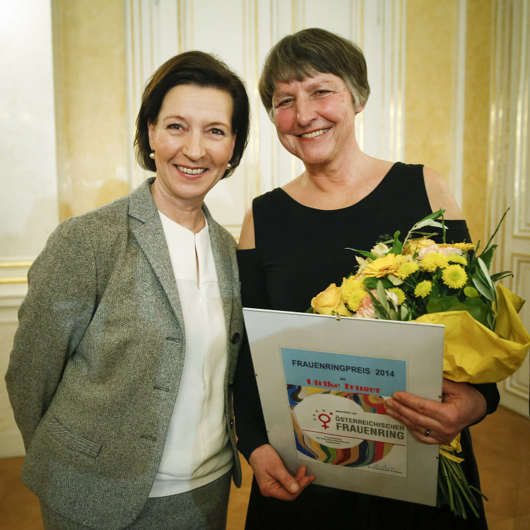 Verleihung Frauenpreis des Frauenrings 2014 - Bild Nr. 3559