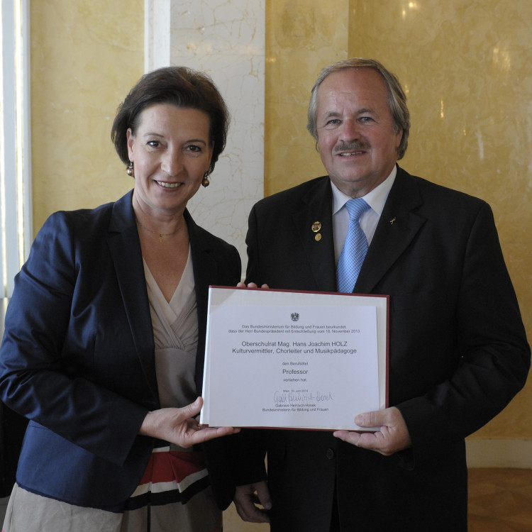 BMBF: Bundesministerin Heinisch-Hosek überreicht hohe staatliche Auszeichnungen - Bild Nr. 4138