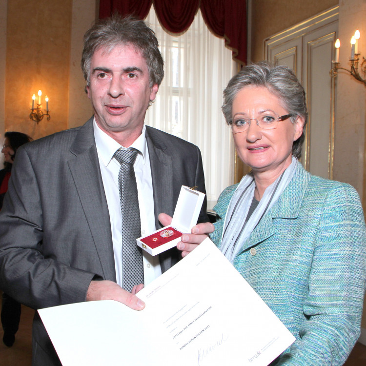 Bundesehrenzeichen-Verleihung an Freiwillige des Österreichischen Jugendrotkreuzes durch Bundesministerin Claudia Schmied - Bild Nr. 567