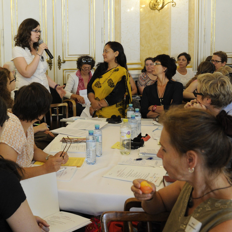 Konferenz „Frauenrechte und Gleichstellung: Erfahrungen teilen > Neues denken > Zukunft gestalten“ - Bild Nr. 5720