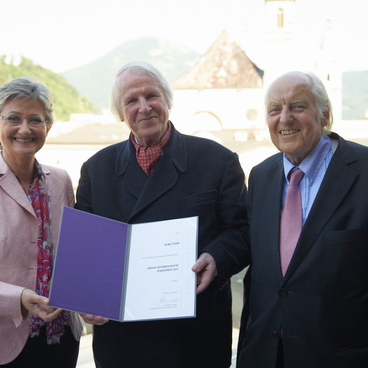 Kulturministerin Claudia Schmied zeichnet Architekt Heinz Tesar mit Großem Österreichischen Staatspreis 2011 aus - Bild Nr. 7
