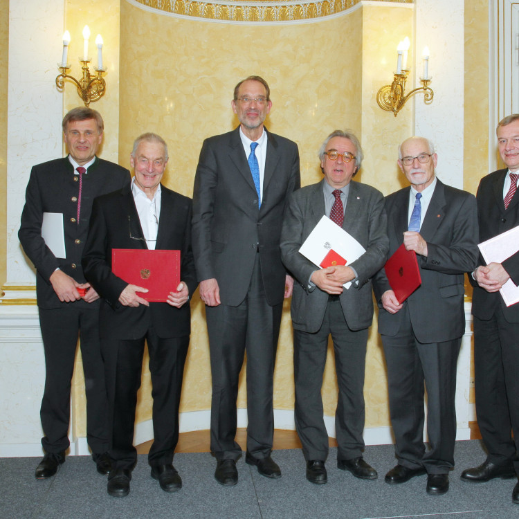BMBWF: Bundesminister Faßmann überreichte hohe staatliche Auszeichnungen - Bild Nr. 7811