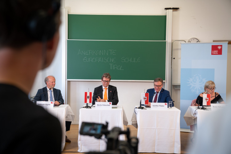 Pressekonferenz zum Projektstart: Anerkannte Europäische Schule im Großraum Innsbruck - Bild Nr. 10641 - Vorschau