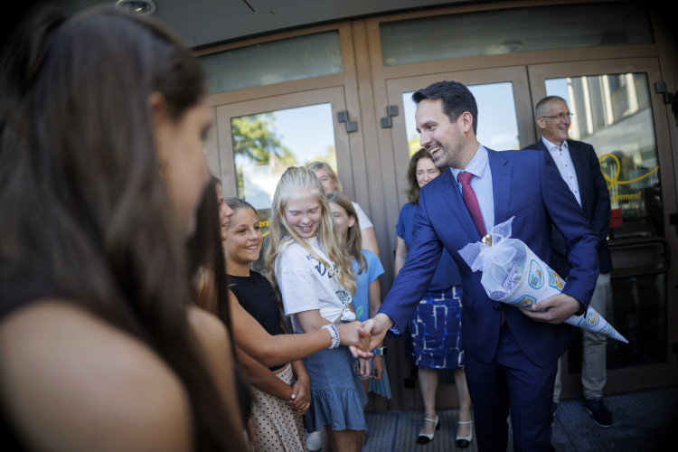 Fototermin zum Schulstart 2025 mit Bundesminister Christoph Wiederkehr - Bild Nr. 15889 - Vorschau