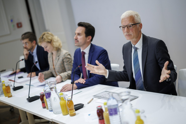 BMB Pressegespräch: OECD präsentiert Daten zum österreichischen Bildungssystem