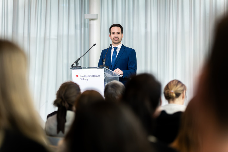 Grundsatzrede von Bildungsminister Christoph Wiederkehr