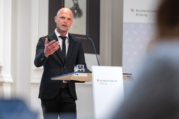 Pressekonferenz „Präsentation: Ergebnisse der ersten 3 Jahre iKMPlus an Österreichs Volksschulen“