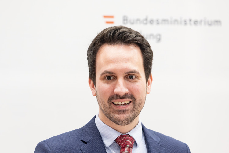 PK „Details zu den neuen Lehrplänen der AHS-Oberstufe“