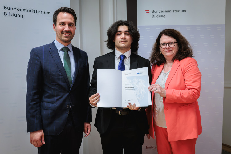 Begabtenförderung im Fokus: Tag der Wissenschaftsolympiaden im Bildungsministerium - Bild Nr. 17713 - Vorschau