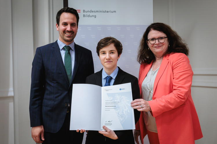 Begabtenförderung im Fokus: Tag der Wissenschaftsolympiaden im Bildungsministerium