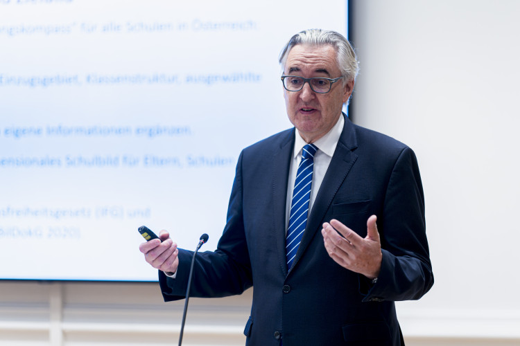 Pressekonferenz: Präsentation des Bildungskompass - Bild Nr. 17889 - Vorschau