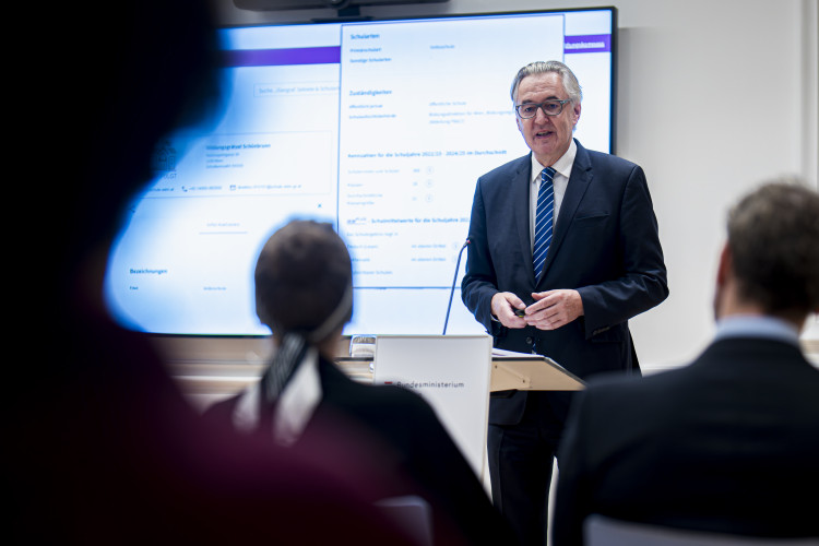 Pressekonferenz: Präsentation des Bildungskompass - Bild Nr. 17890 - Vorschau