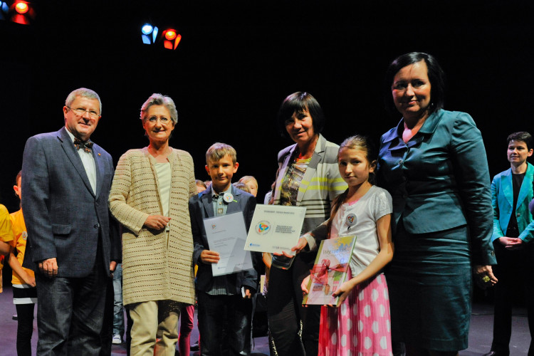 Bildungsministerin Schmied verleiht Fairness Award 2013