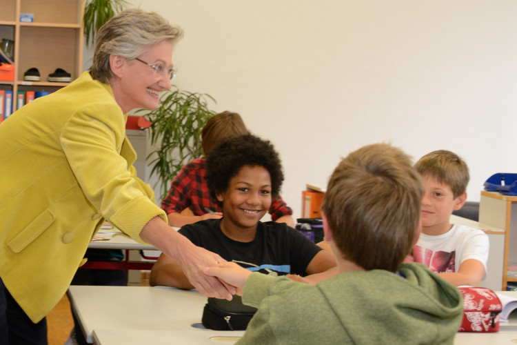 Bildungsministerin Schmied und Landesrat Schickhofer besuchen verschränkte Ganztagsschule Klex in Graz.