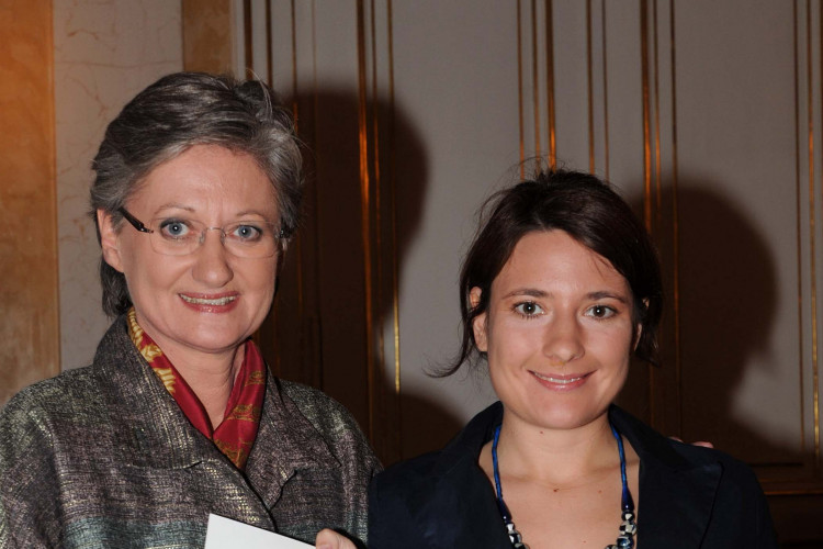 BM Claudia Schmied ehrt Bildungsjournalistinnen: Österreichischer Staatspreis an Lisa Nimmervoll, Förderungspreis an Tina Goebel - Bild Nr. 317 - Vorschau
