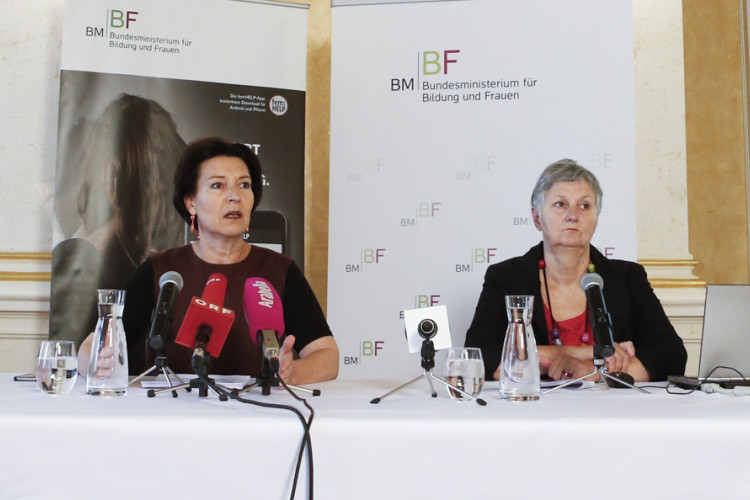 Heinisch-Hosek: fem:HELP-App bietet Schutz für Frauen vor Gewalt - Bild Nr. 4211 - Vorschau