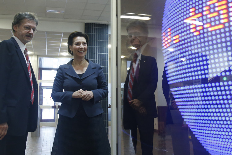 Bundesministerin Gabriele Heinisch-Hosek besucht das TGM - Bild Nr. 4495 - Vorschau