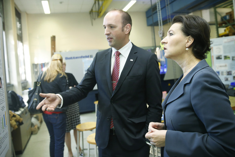 Bundesministerin Gabriele Heinisch-Hosek besucht das TGM