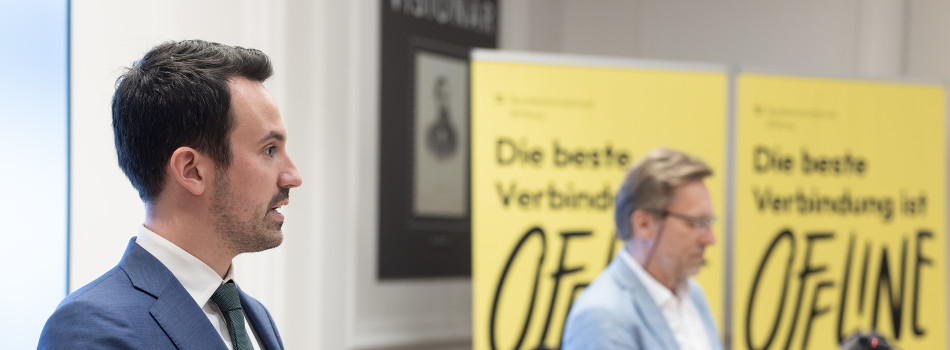 Pressekonferenz nach Rundem Tisch zu Bildschirmzeit bei Kindern und Jugendlichen: „Die beste Verbindung ist offline“ - Bild Nr. 17884
