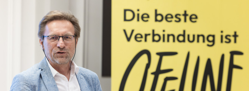 Pressekonferenz nach Rundem Tisch zu Bildschirmzeit bei Kindern und Jugendlichen: „Die beste Verbindung ist offline“ - Bild Nr. 17885